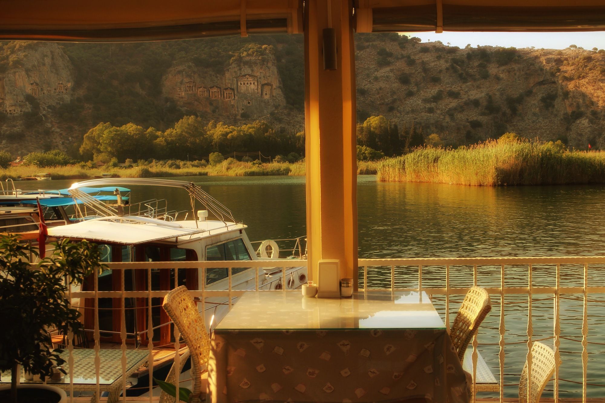 Sounds Of Berg Hotel Dalyan Bagian luar foto